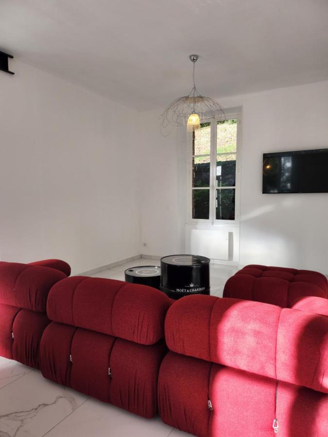 Maison Face A L'Abbaye D'Hautvillers - 2 Bedrooms 2 Bathrooms, Parking מראה חיצוני תמונה